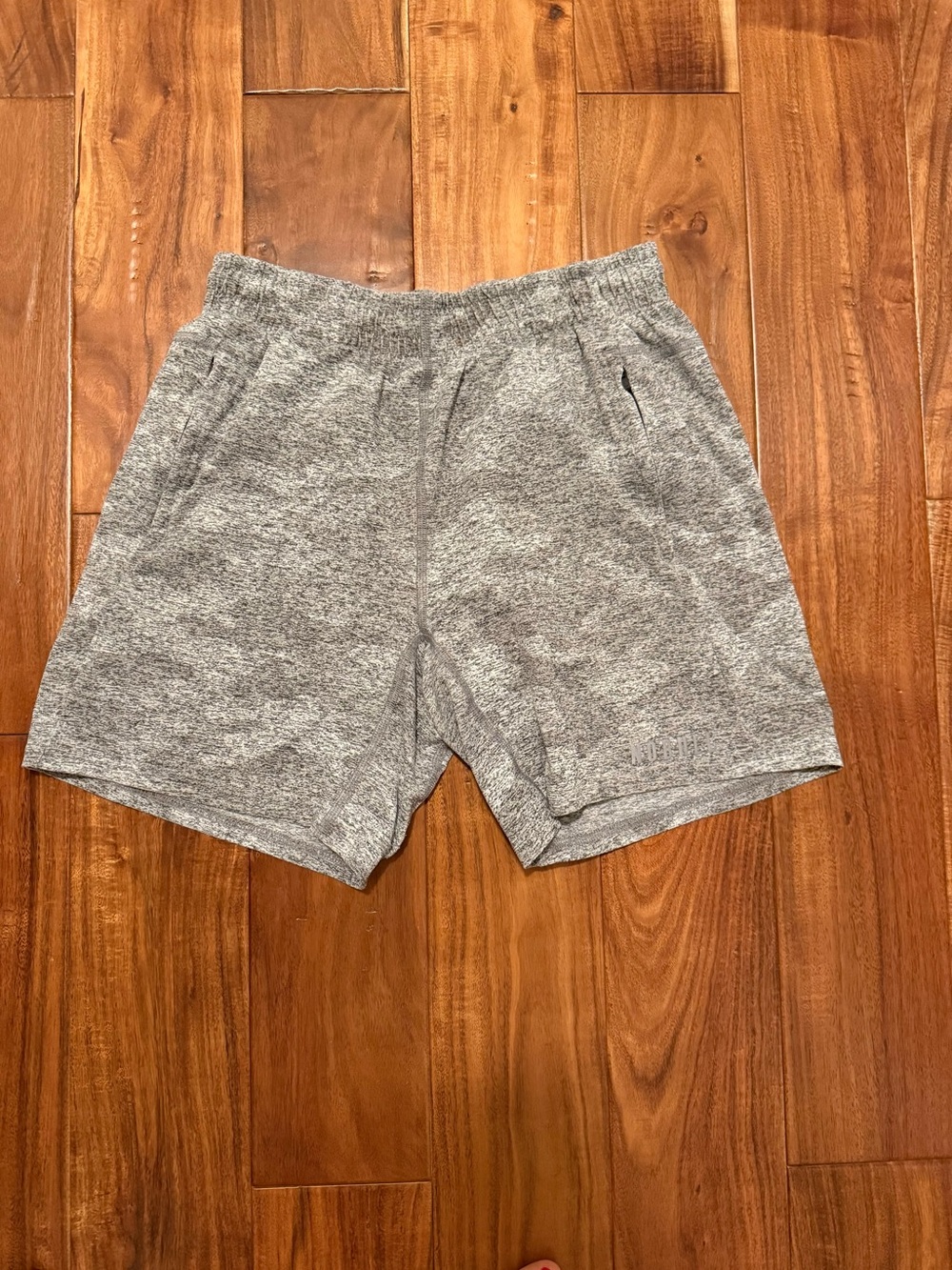 NOBULL Light Heather Grey Camo Athletic Shorts sz M